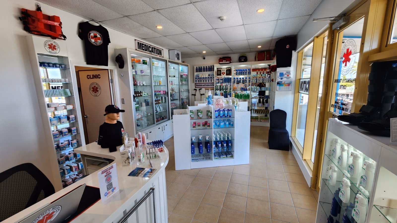 emf-img__shop-interior-001